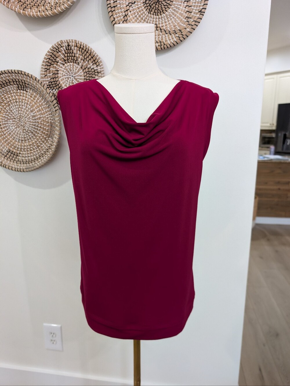Banana Republic Cowl Neck Sleeveless Top Berry Red Blouse Size Small
